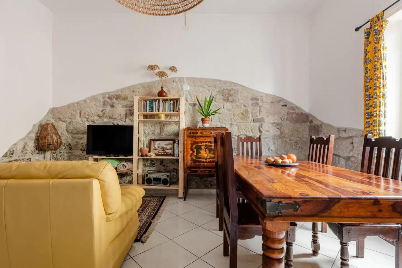 Duas Pedras, Private Apartment In The Heart Of بوسا المظهر الخارجي الصورة